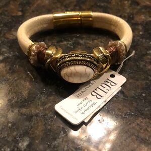Laura Janelle RGLB bracelet magnetic closure